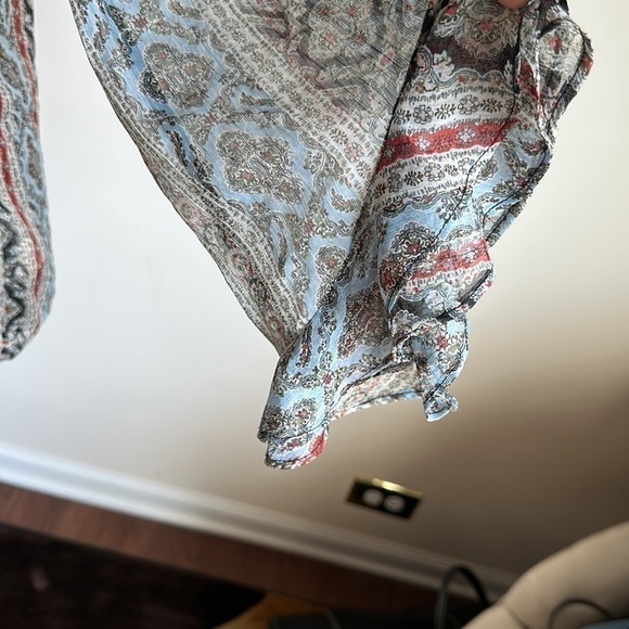 Zara Women 3/4 Sleeve Blouse - Picture 6 of 11